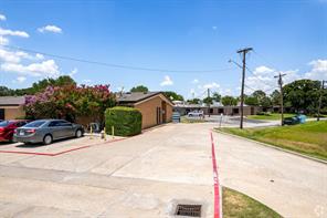2229 N Carroll Boulevard - Photo 6