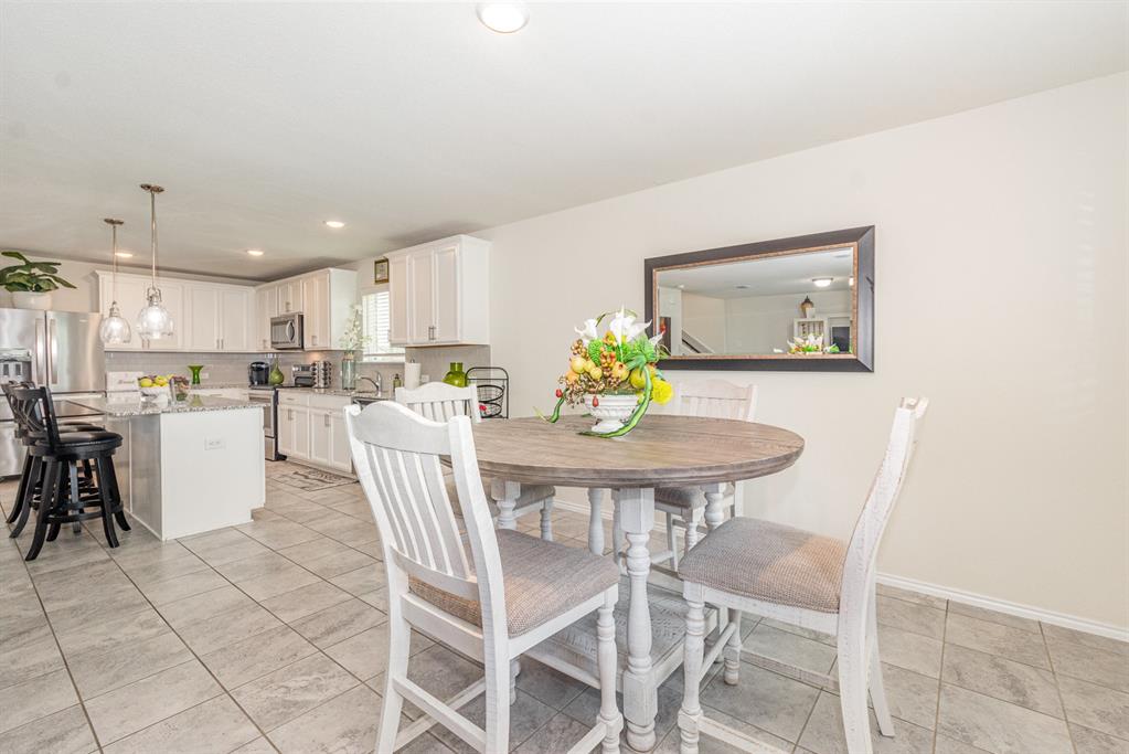 1728 Ackerly Drive - Photo 4