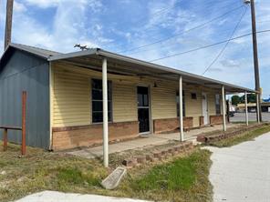 106 N Front Street - Photo 2