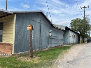 106 N Front Street - Photo 3