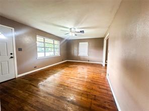 407 Bremond Street - Photo 5