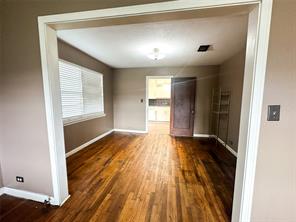 407 Bremond Street - Photo 6