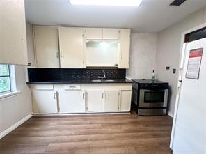407 Bremond Street - Photo 9