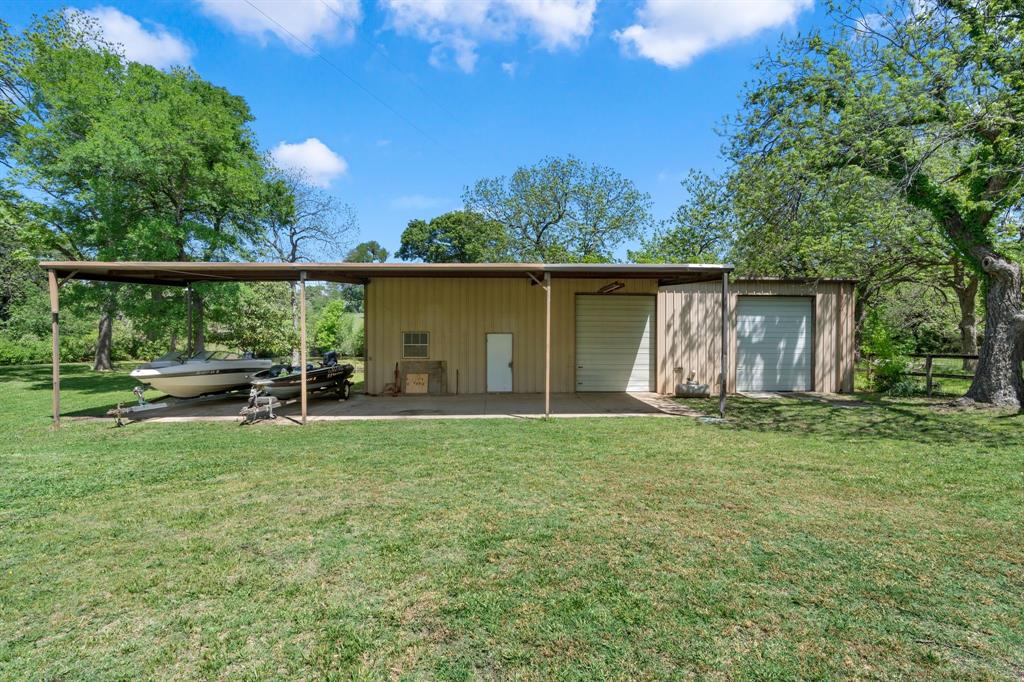 3231 Plainview Road - Photo 1