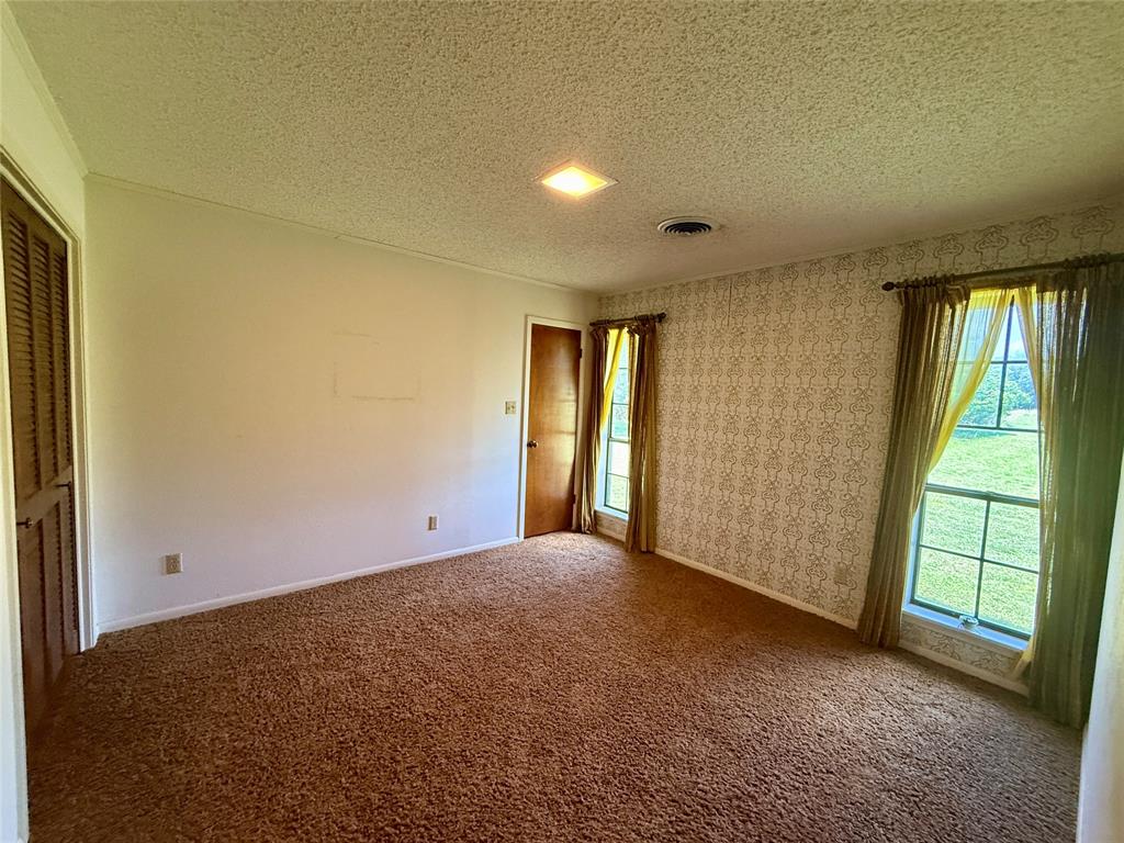 998 Hwy 22 E - Photo 15