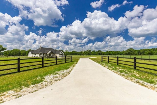300 County Road 3636 Road