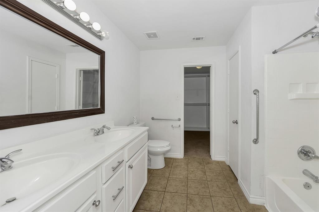 6021 Lucas Court - Photo 11