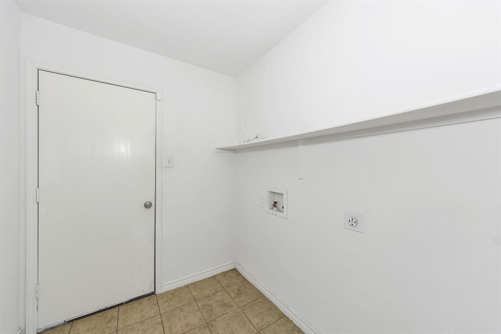 6021 Lucas Court - Photo 6