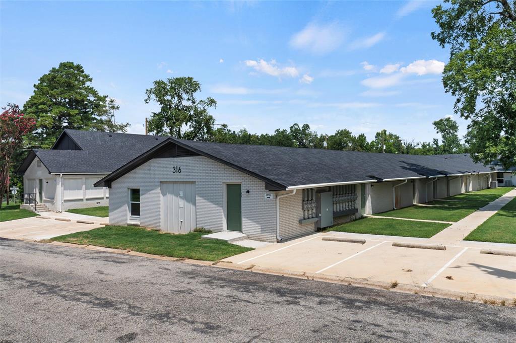 316 W 7th Street - Photo 18