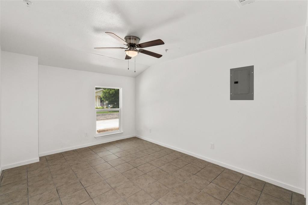 316 W 7th Street - Photo 26