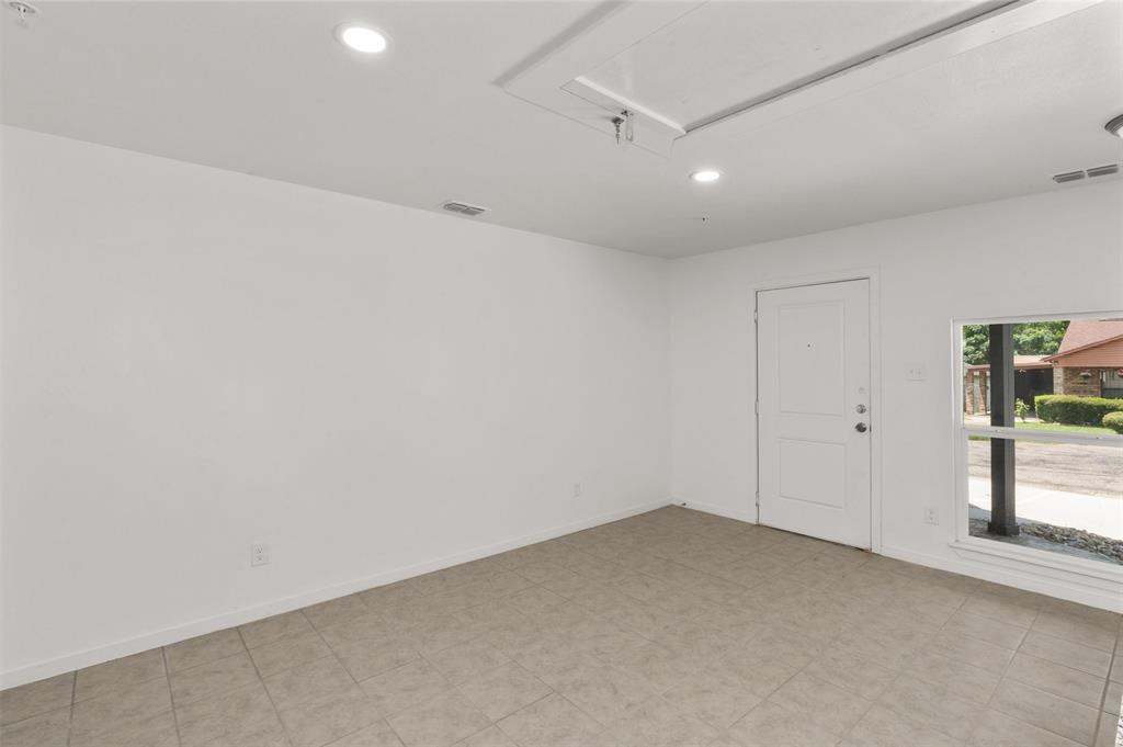316 W 7th Street - Photo 31