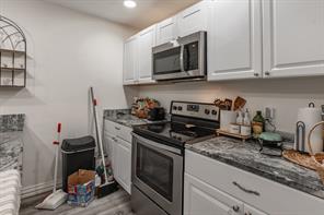 1100 Hillburn Drive - Photo 9