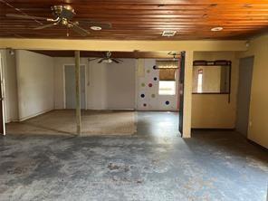 937 S State Highway 19 - Photo 10
