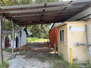 937 S State Highway 19 - Photo 3
