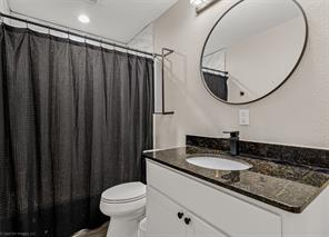 1701 W College Street - Photo 18