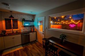 1701 W College Street - Photo 6
