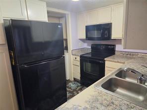 15889 Preston Road - Photo 3