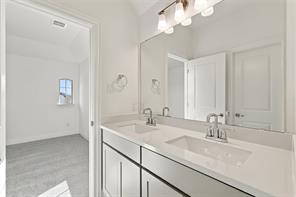 16717 Freshwater Drive - Photo 8