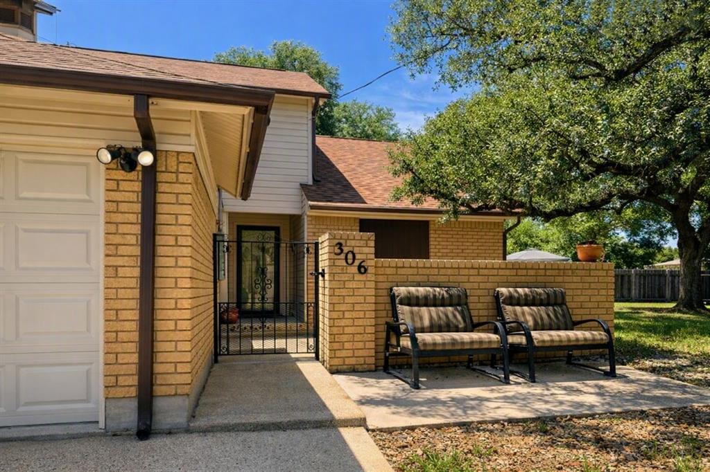 306 S Arnold Street - Photo 1