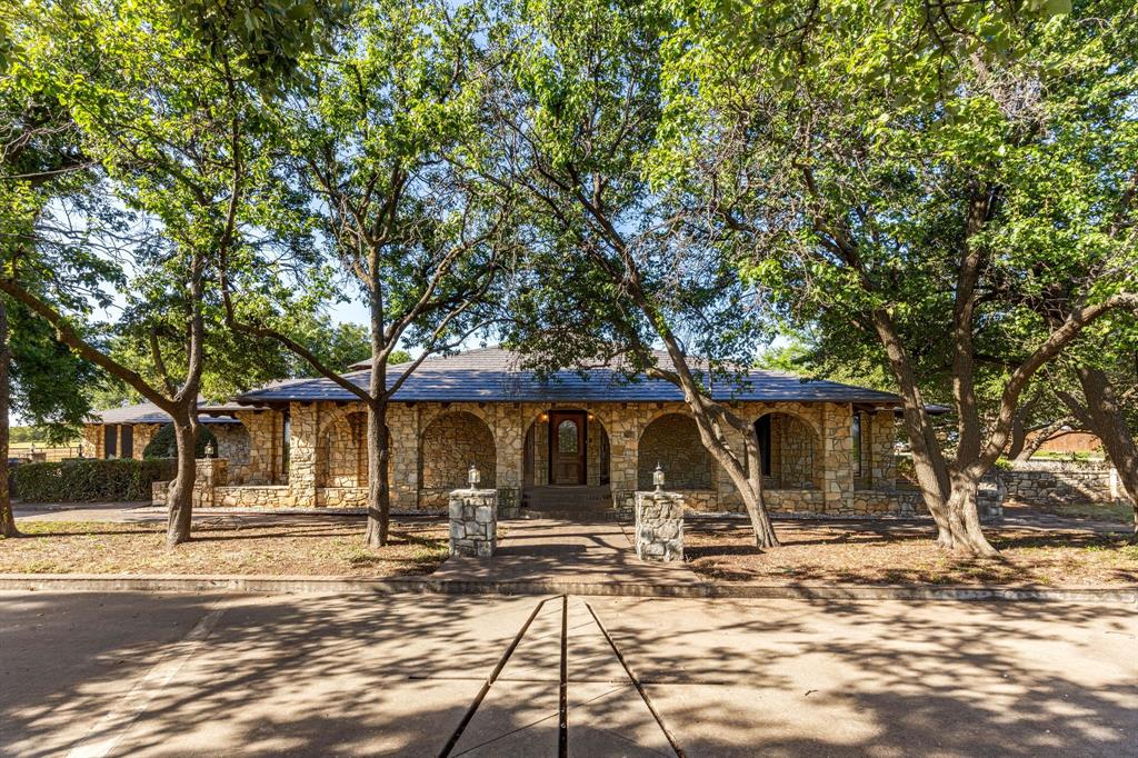 1602 Cedar Avenue - Photo 1