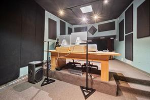 2909 San Jacinto - Photo 7