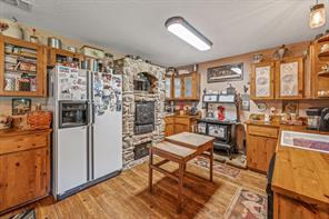 493 Private Road 1673 - Photo 16
