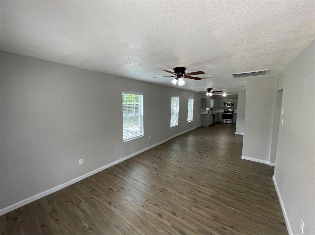 2722 Hector Street - Photo 3