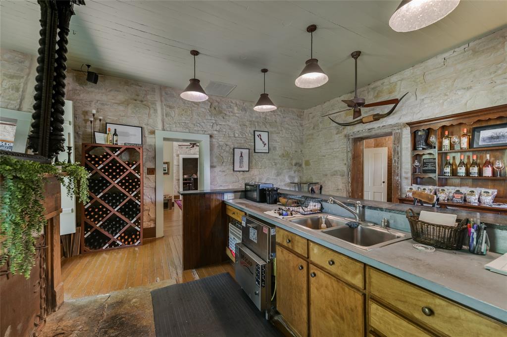 802 S Austin Street - Photo 13
