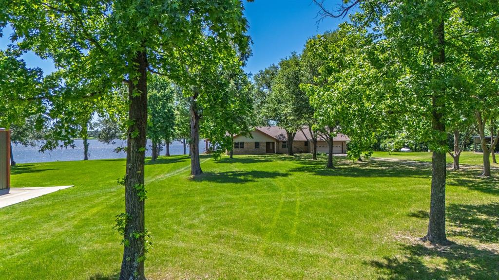 476 Private Road 7326 - Photo 1
