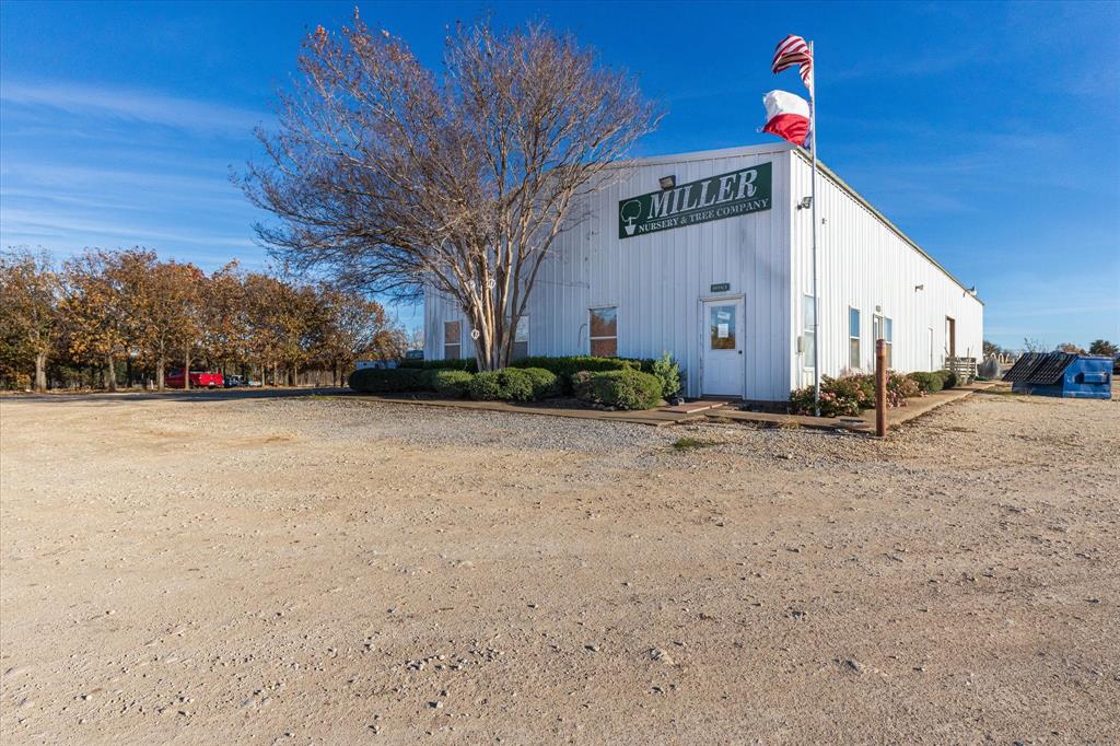 6407 S US HIGHWAY 377 - Photo 1