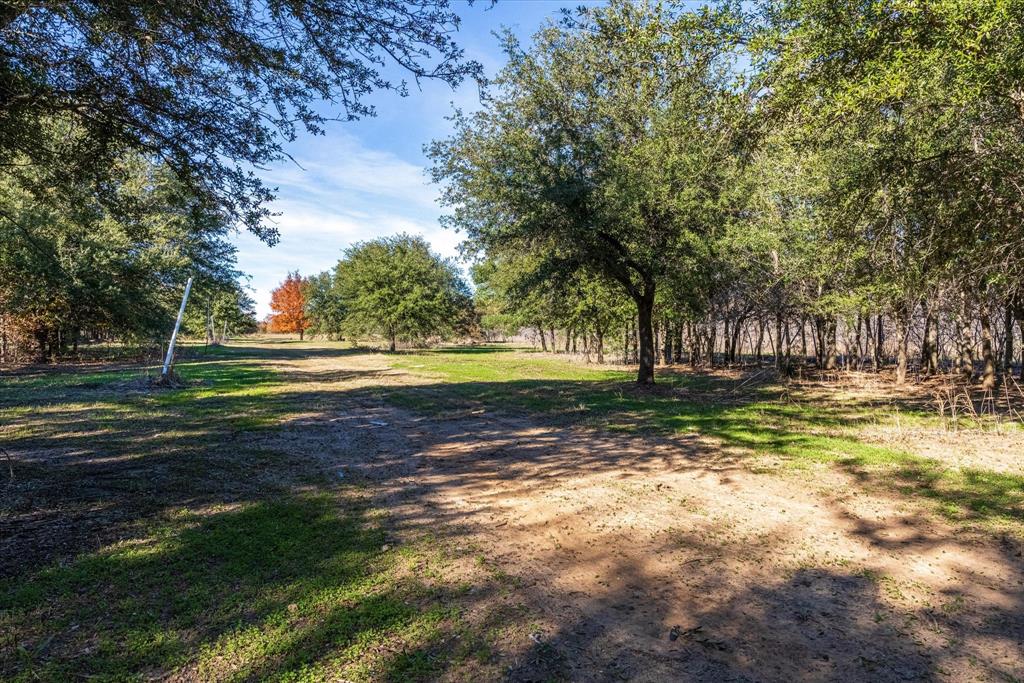 6407 S US HIGHWAY 377 - Photo 18
