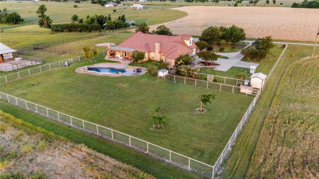 590 County Road 385