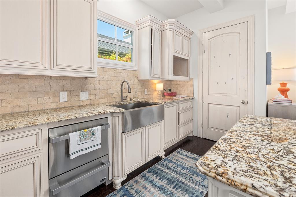 1716 Ashland Avenue - Photo 10