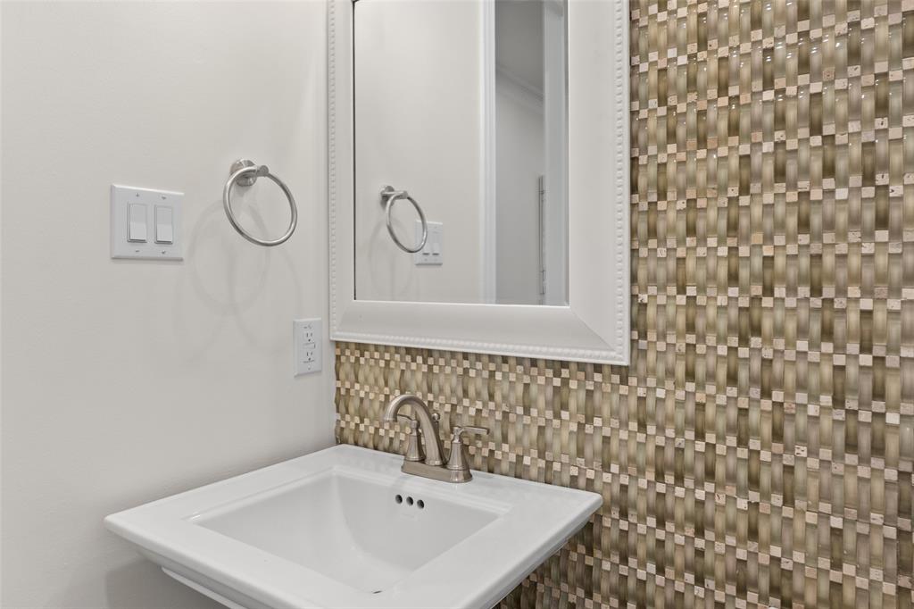 1716 Ashland Avenue - Photo 16