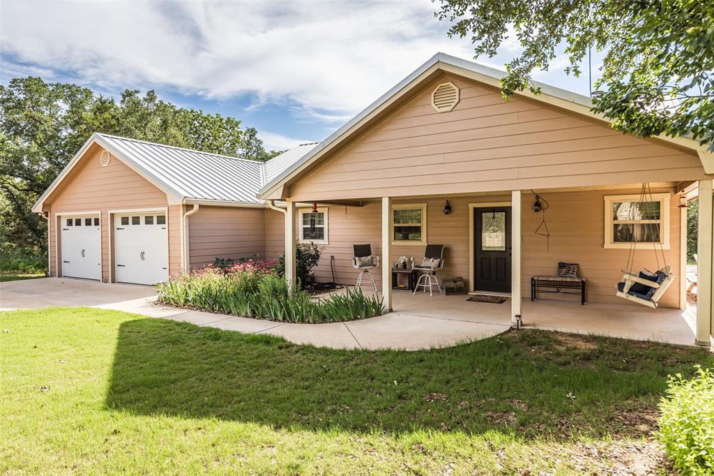 420 Private Road 1400 E - Photo 2