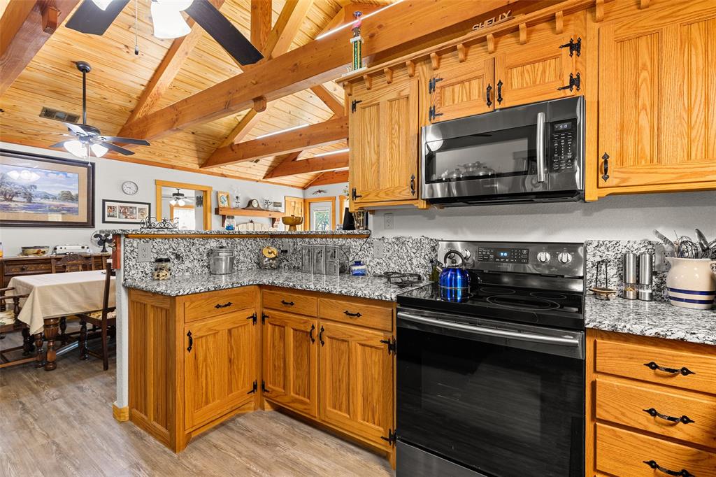 420 Private Road 1400 E - Photo 28