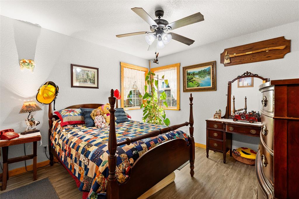 420 Private Road 1400 E - Photo 32
