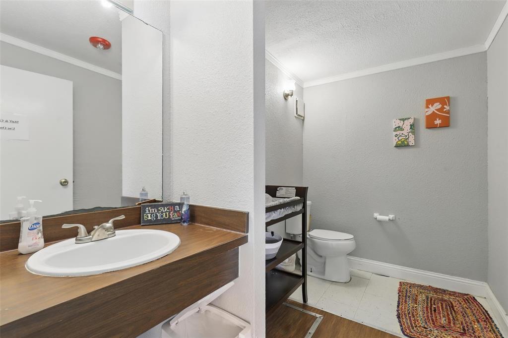 1915 N Wilhite Street - Photo 18