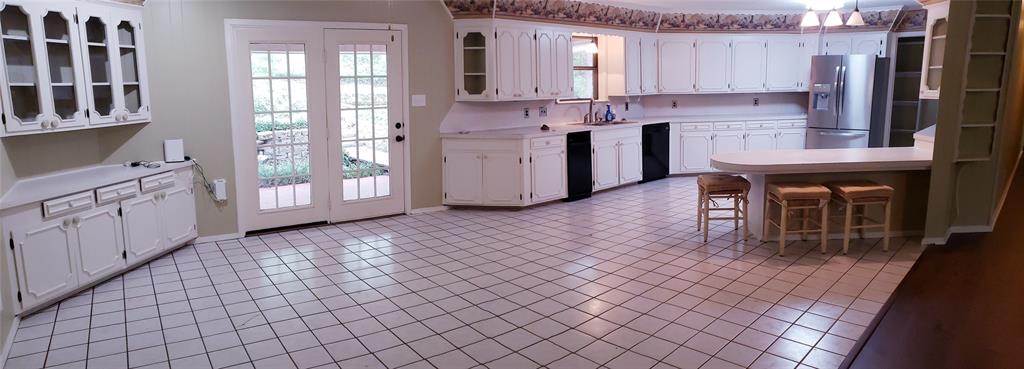 401 S Timberlane - Photo 2