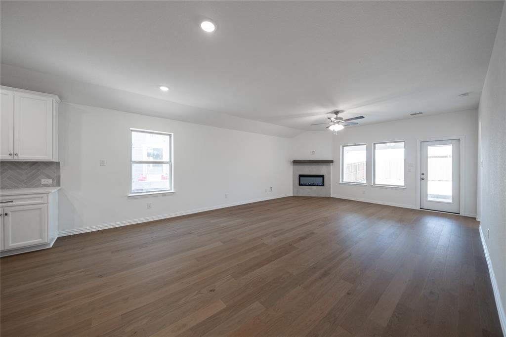 3108 Patrinia Street - Photo 6