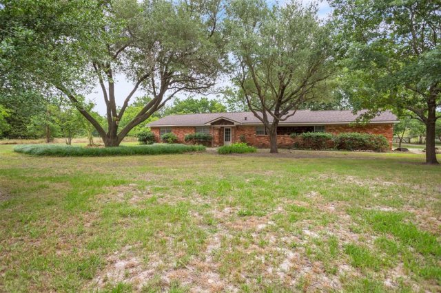 3307 County Road 2176