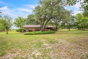 3307 County Road 2176 - Photo 3