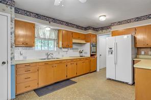 3307 County Road 2176 - Photo 30
