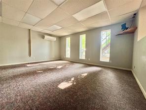 321 N West Street - Photo 12