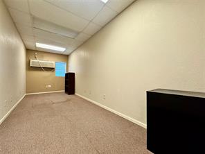 321 N West Street - Photo 14