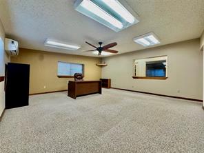 321 N West Street - Photo 23