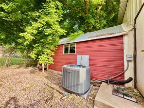 321 N West Street - Photo 6