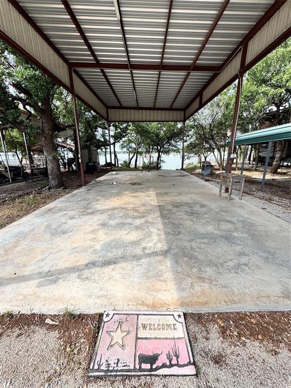 538 Oak Point
