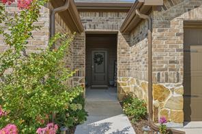 1312 Honeysuckle Drive - Photo 2