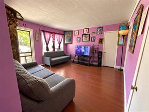129 E Wanda Drive - Photo 3